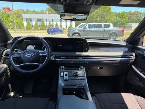 Used 2025 Hyundai Palisade Calligraphy AWD/4WD image 8
