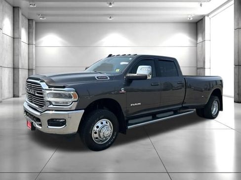 Used 2023 RAM 3500 Laramie AWD/4WD image 4
