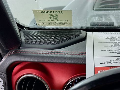 Certified 2021 Jeep Wrangler Unlimited Rubicon image 30