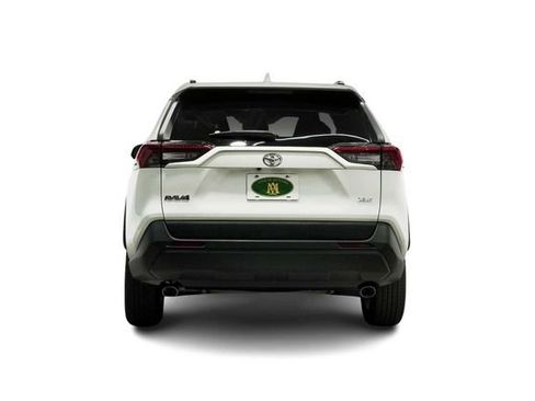 Used 2021 Toyota RAV4 XLE Premium AWD/4WD image 6
