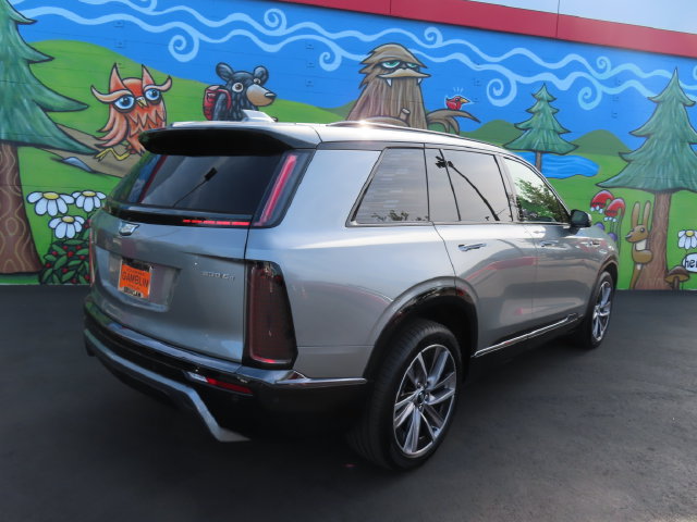 Certified 2026 Cadillac Vistiq Sport w/ LPO, Floor Liner Package AWD/4WD image 4