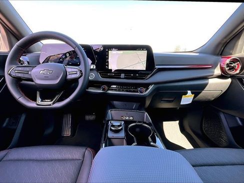 New 2026 Chevrolet Equinox RS image 11