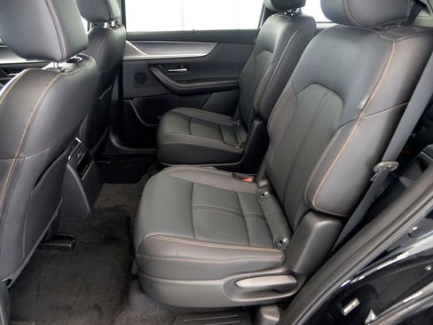 Used 2024 MAZDA CX-90 Plug-In Hybrid w/ Premium Pkg image 28