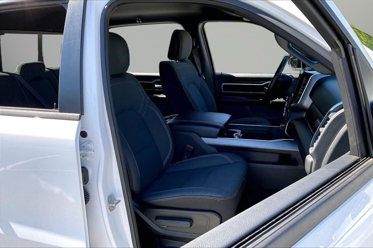 Used 2023 RAM 1500 Big Horn AWD/4WD image 22
