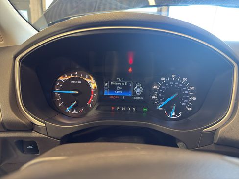 Used 2014 Ford Fusion SE FWD image 18