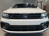 Used 2021 Volkswagen Tiguan SEL Premium R-Line image 2