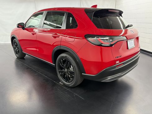 New 2026 Honda HR-V Sport image 3