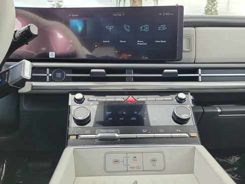 New 2026 Hyundai Santa Fe SE FWD image 13