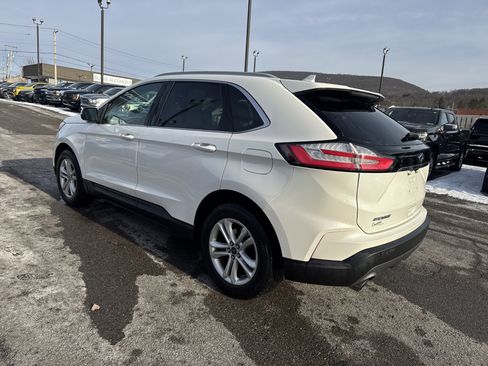 Used 2020 Ford Edge SEL w/ Convenience Package image 5