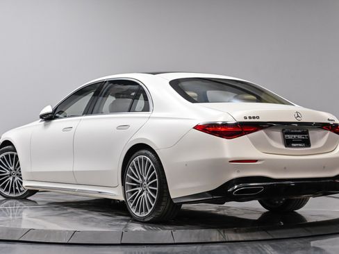 Used 2023 Mercedes-Benz S 580 4MATIC Sedan w/ AMG Line image 59