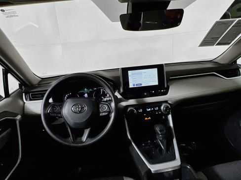 Used 2025 Toyota RAV4 XLE w/ Convenience Package FWD image 30