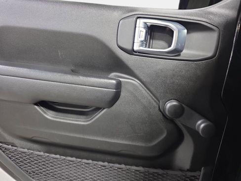 Used 2022 Jeep Wrangler Unlimited Willys image 26