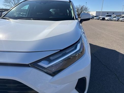 Used 2022 Toyota RAV4 XLE image 23