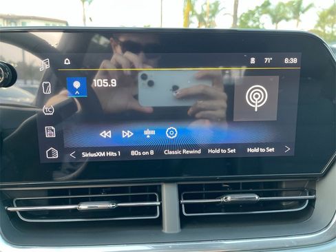 New 2026 Chevrolet Trax LT w/ Sunroof Package image 13