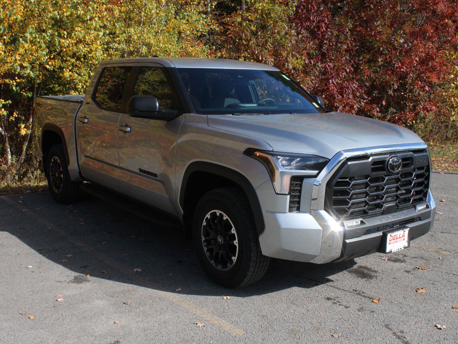 New 2026 Toyota Tundra SR5 w/ TRD Off-Road Package AWD/4WD image 3