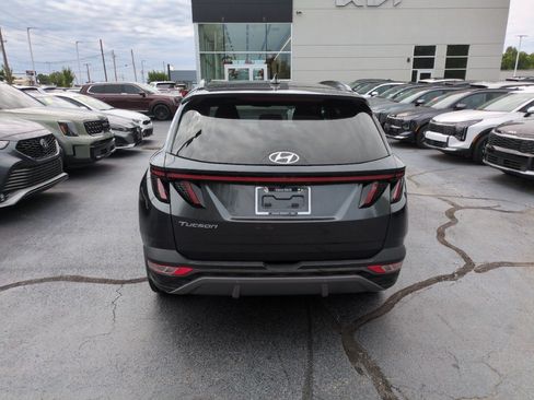 Used 2022 Hyundai Tucson Limited FWD image 6