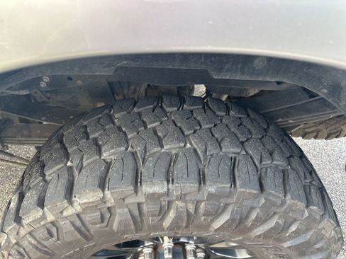 Used 2022 Ford F250 Lariat w/ Tremor Off-Road Package AWD/4WD image 4