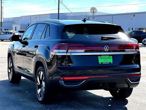 New 2026 Volkswagen Atlas Cross Sport SE image 6