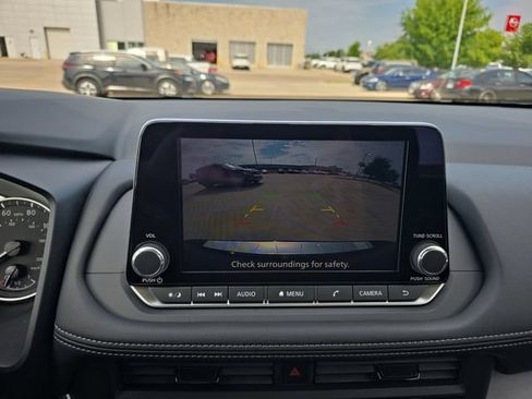 New 2026 Nissan Rogue SV FWD image 9