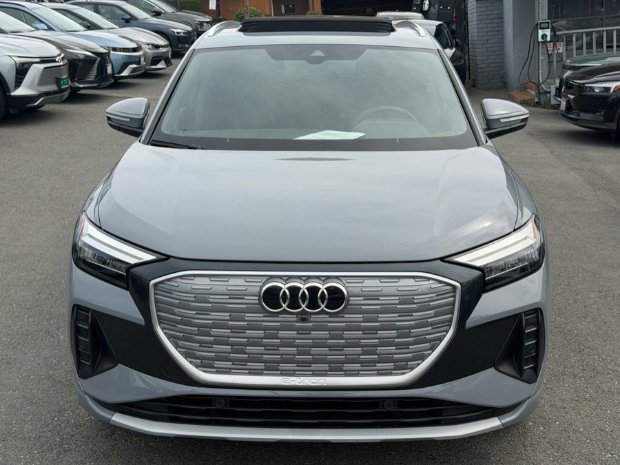 Used 2023 Audi Q4 e-tron Premium w/ Convenience Package RWD image 2