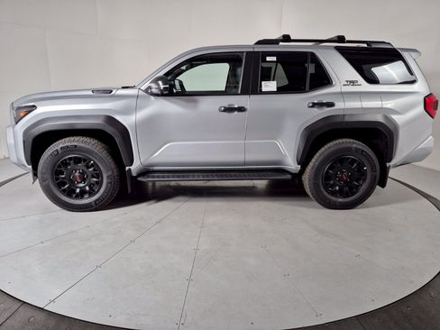 New 2026 Toyota 4Runner Limited AWD/4WD image 2