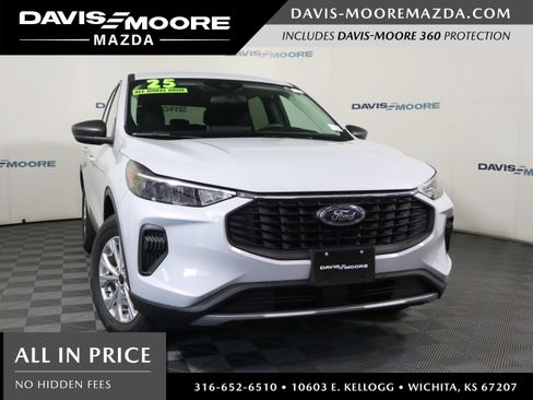 Used 2025 Ford Escape Active w/ Tech Pack #1 AWD/4WD image 1
