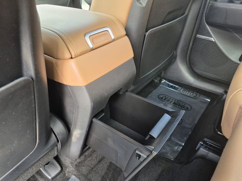 Certified 2025 Hyundai Santa Fe Limited FWD image 16