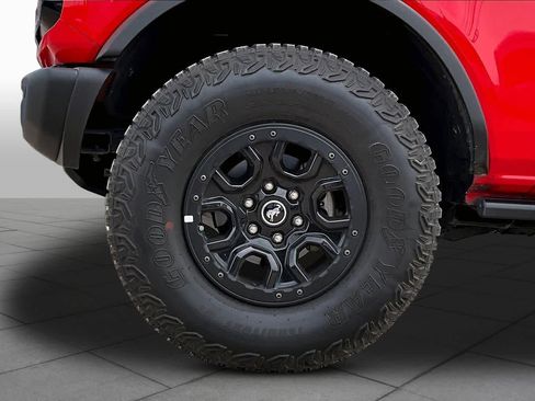 Certified 2023 Ford Bronco Wildtrak AWD/4WD image 10
