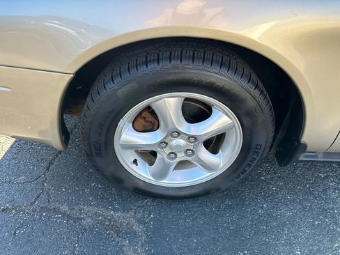 Used 2001 Ford Taurus SE image 9