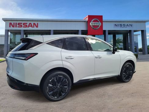 New 2026 Nissan Murano Platinum w/ Cargo Package AWD/4WD image 2