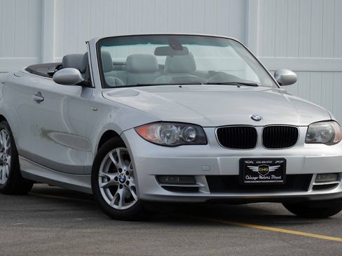 Used 2009 BMW 128i Convertible RWD image 33