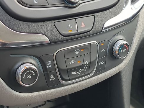 Certified 2024 Chevrolet Equinox LS image 14