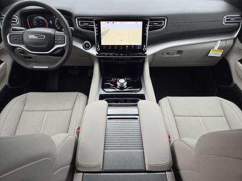 New 2026 Jeep Grand Wagoneer Limited w/ Premium Group II AWD/4WD image 2