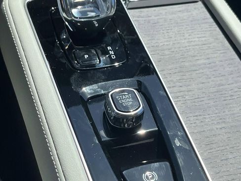 New 2026 Volvo XC90 T8 Ultra w/ Protection Package Premier AWD/4WD image 33
