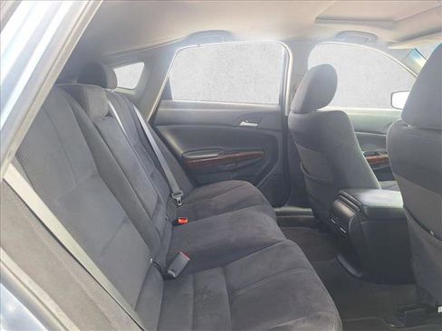 Used 2010 Honda Crosstour EX image 15