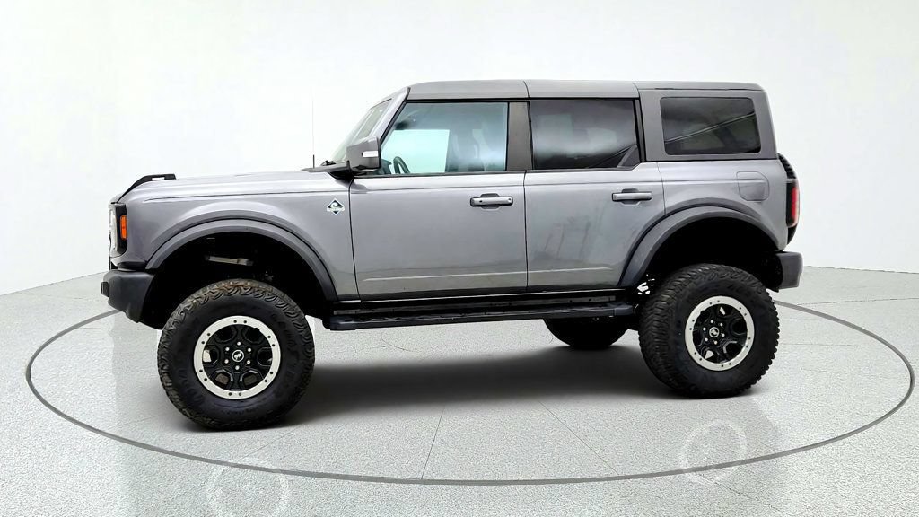 Used 2023 Ford Bronco Outer Banks w/ Sasquatch Package AWD/4WD image 8