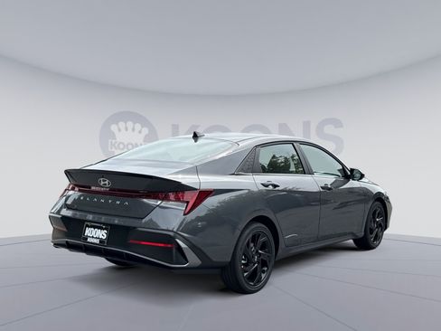 New 2026 Hyundai Elantra SEL Sport Premium FWD image 7