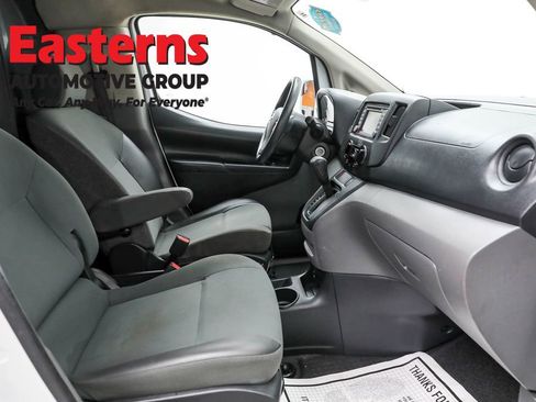 Used 2019 Nissan NV200 SV w/ Navigation Package FWD image 25
