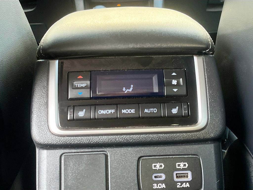 Used 2023 Subaru Ascent Limited w/ Technology Package AWD/4WD image 27