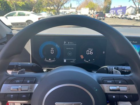 Used 2025 Hyundai Sonata SEL FWD image 28