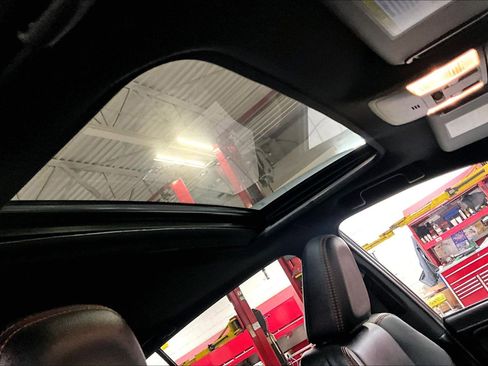 Used 2017 Toyota RAV4 SE image 21