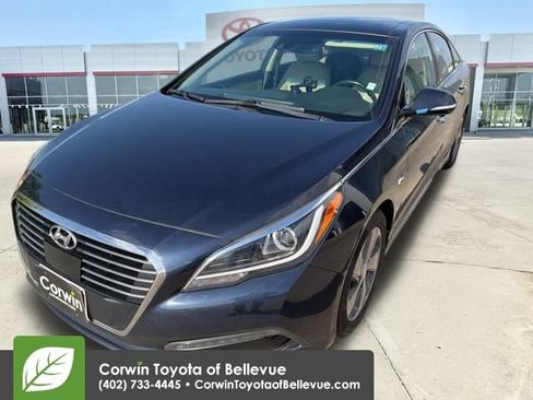 Used 2017 Hyundai Sonata Limited w/ Ultimate Package 02 FWD image 37