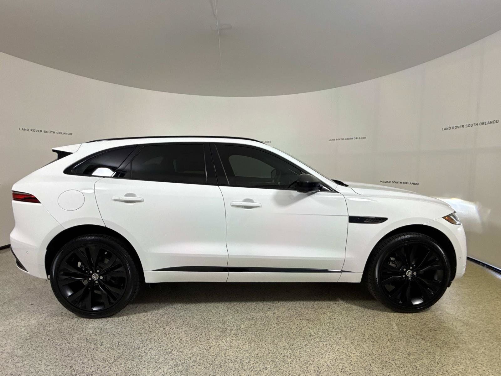 New 2026 Jaguar F-PACE R-Dynamic S AWD/4WD image 6