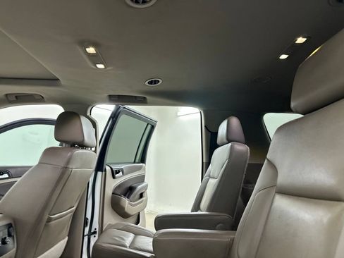 Used 2017 Chevrolet Suburban LT w/ Luxury Package AWD/4WD image 32