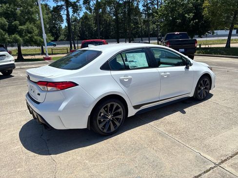 New 2026 Toyota Corolla SE FWD image 7