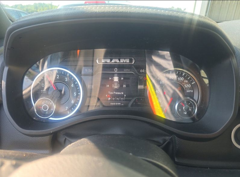 Used 2023 RAM 1500 Laramie AWD/4WD image 12