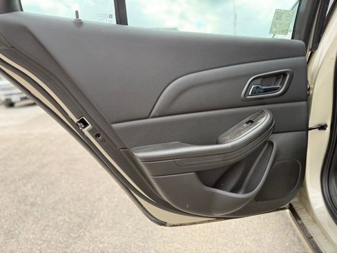 Used 2015 Chevrolet Malibu LTZ image 22