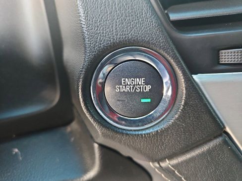 Used 2019 GMC Yukon Denali image 17