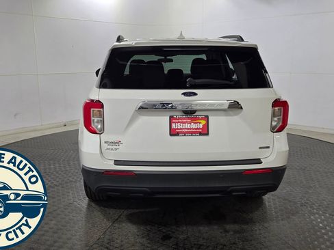 Used 2020 Ford Explorer XLT w/ Comfort Package AWD/4WD image 6
