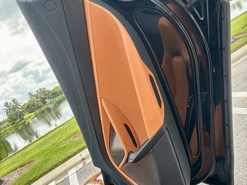 Used 2022 McLaren 720S Luxury RWD image 23